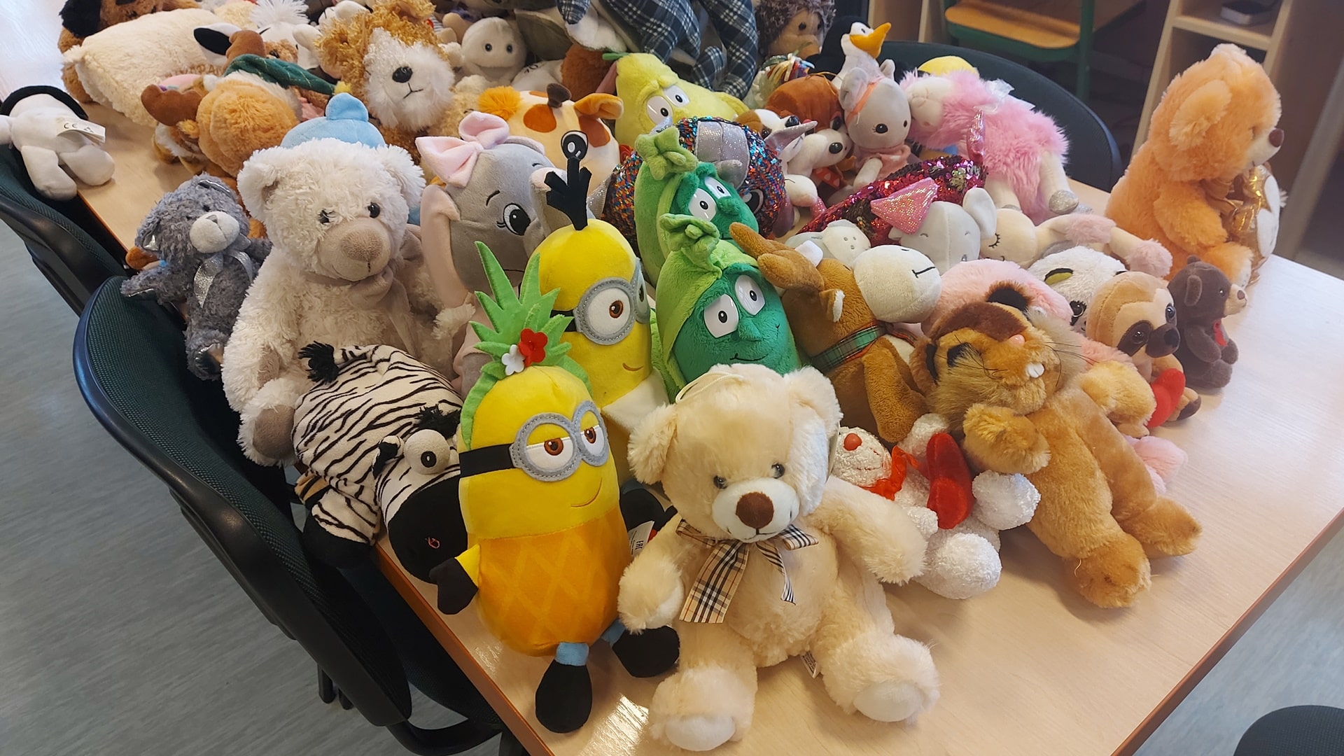 W ramach akcji "Od Harcerza i Zuszka pluszak dla maluszka" w Białymstoku udało się zebrać kilkaset maskotek