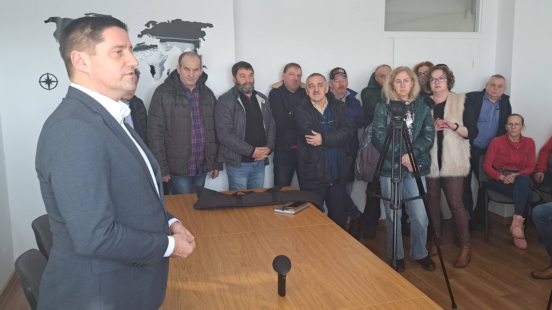 Pracownicy suwalskiego oddziału PKS NOVA chcą przywrócenia do pracy zwolnionego dyrektora tej placówki