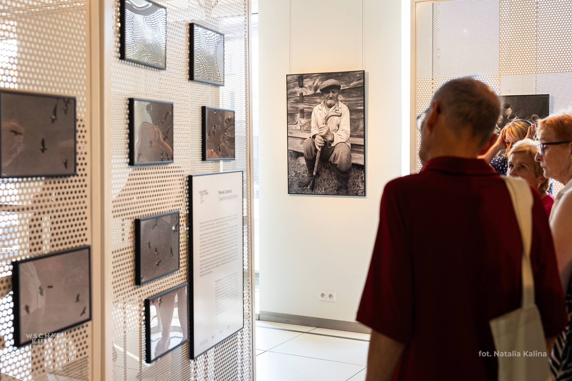 Wystawa zdjęć Marka Doleckiego w foyer Białostockiego Ośrodka Kultury