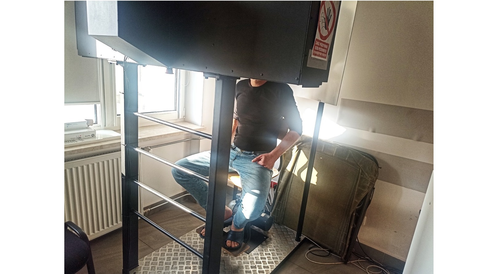 Kradł kawę, alkohol i groził siekierą - teraz może trafić do więzienia