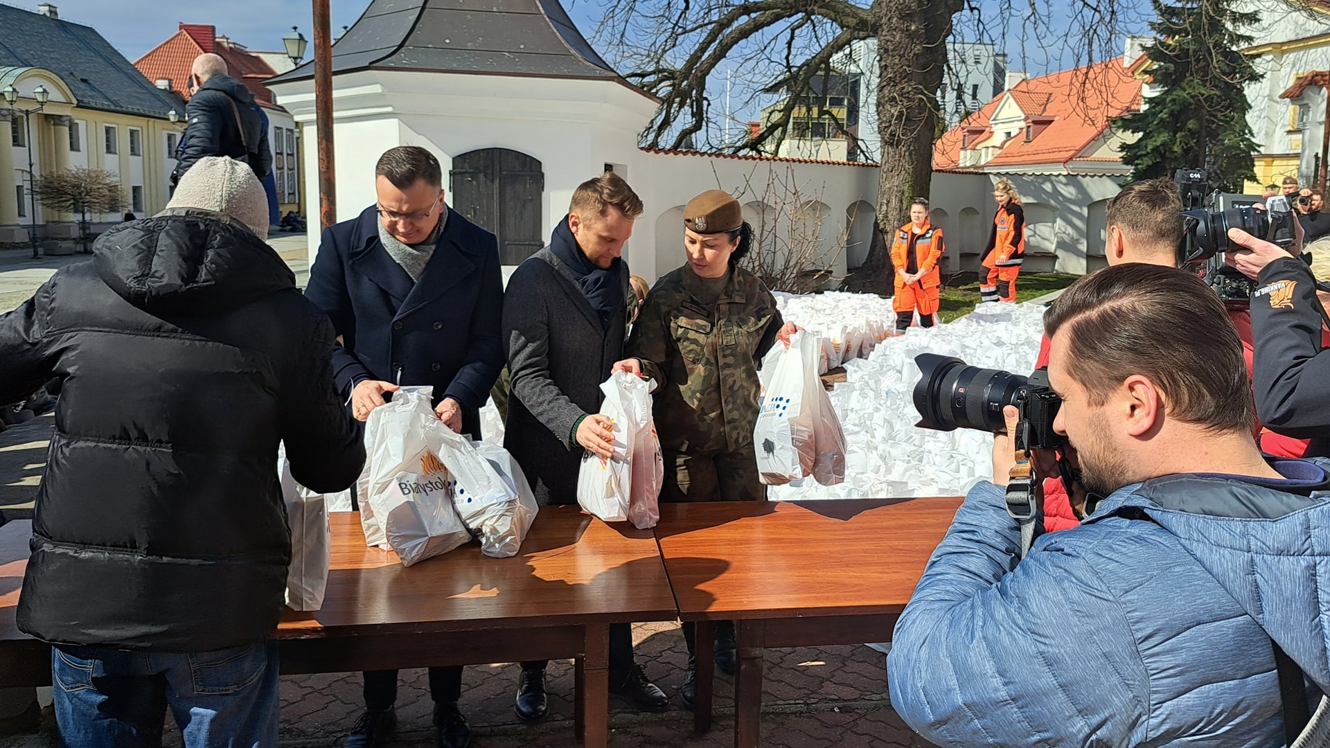 Fundacja im. Rodziny Czarneckich przygotowuje 700 świątecznych paczek dla potrzebujących