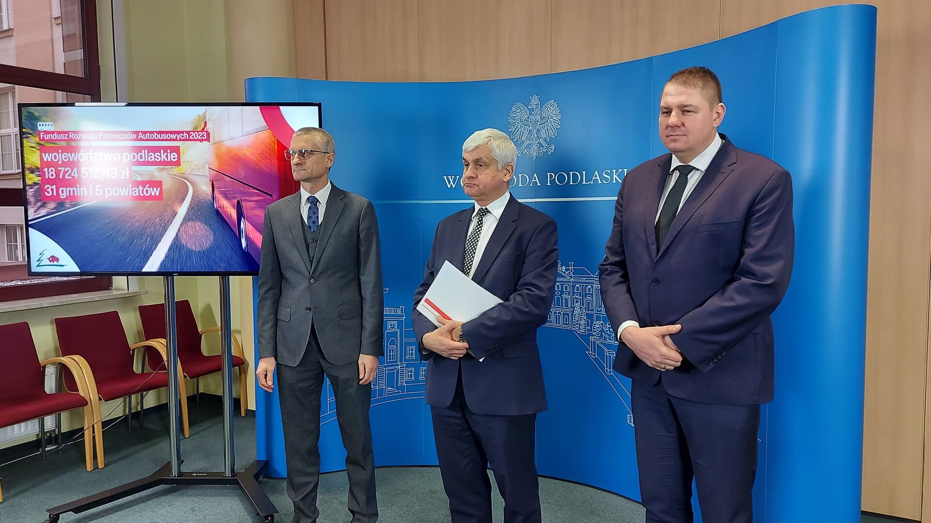 Prawie 19 mln zł dla podlaskich samorządów na przewozy autobusowe