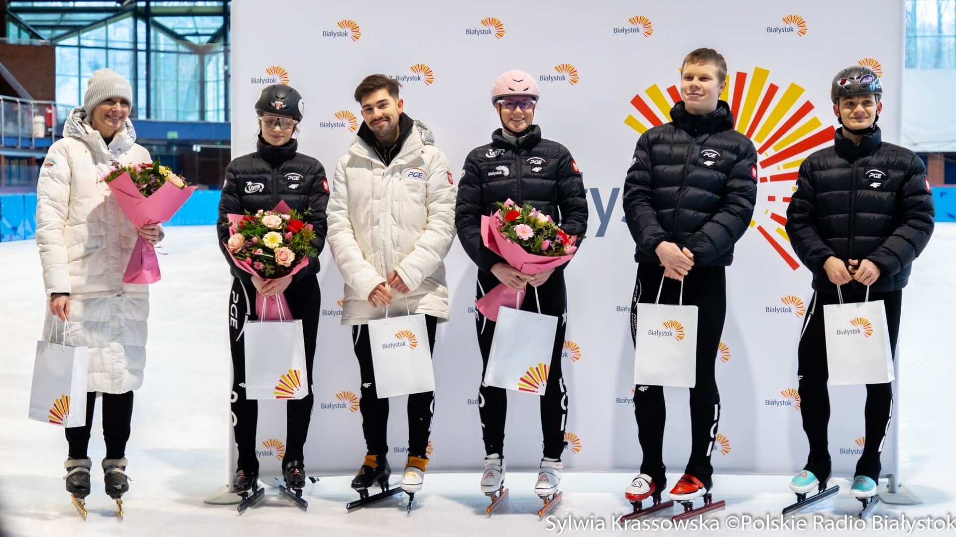 Władze Białegostoku spotkały się z medalistami ME w short tracku [zdjęcia]