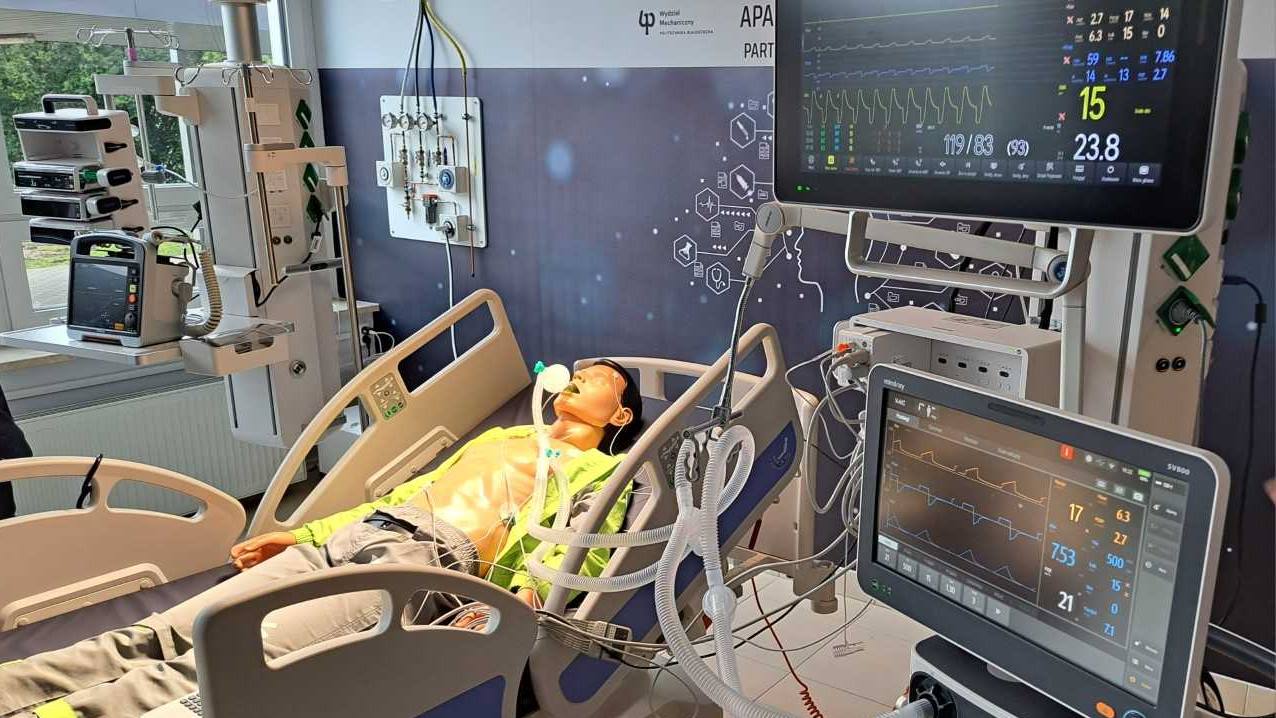 Na Politechnice Białostockiej powstało laboratorium, w którym studenci będą się uczyć obsługi sprzętu medycznego