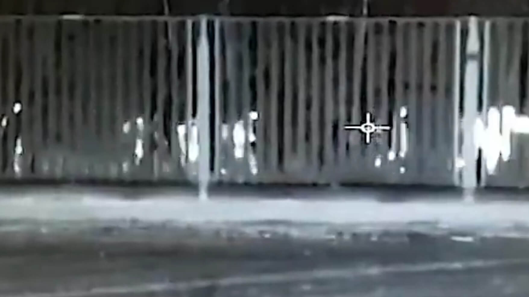 Straż Graniczna nagrała, jak Białorusini podwożą migrantów pod granicę [wideo]