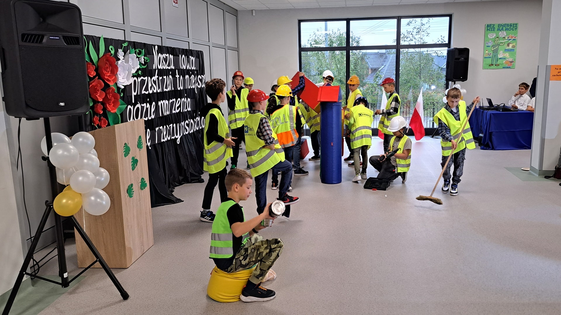 Uczniowie Szkoły Podstawowej w Sobolewie mogą już korzystać z nowej części budynku