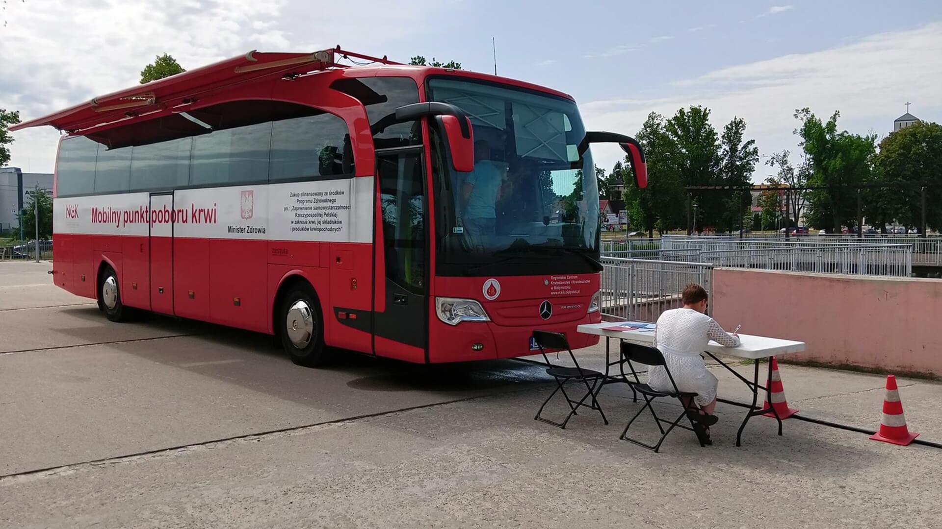 Pracownicy RCKiK w Białymstoku zachęcają do oddawania krwi