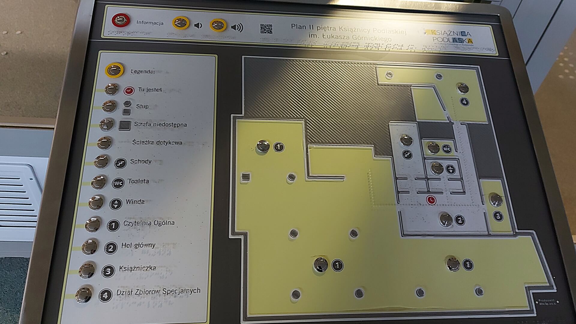 Bariery architektoniczne w większości filii Książnicy Podlaskiej