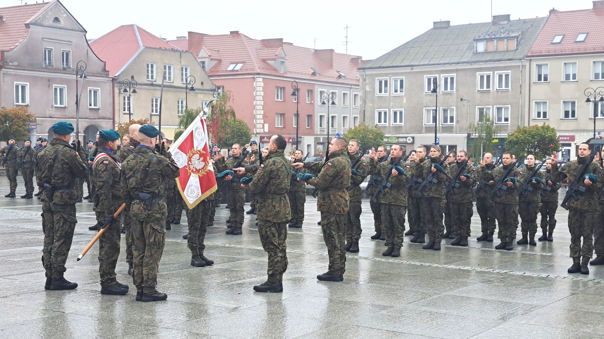 60 nowych żołnierzy złożyło w Łomży przysięgę