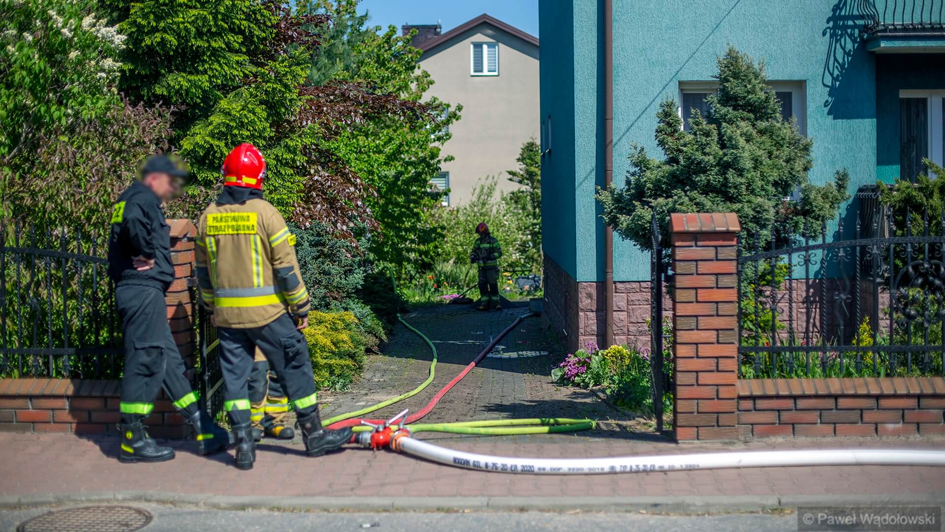 Pożar domu w Łomży - ranny mężczyzna