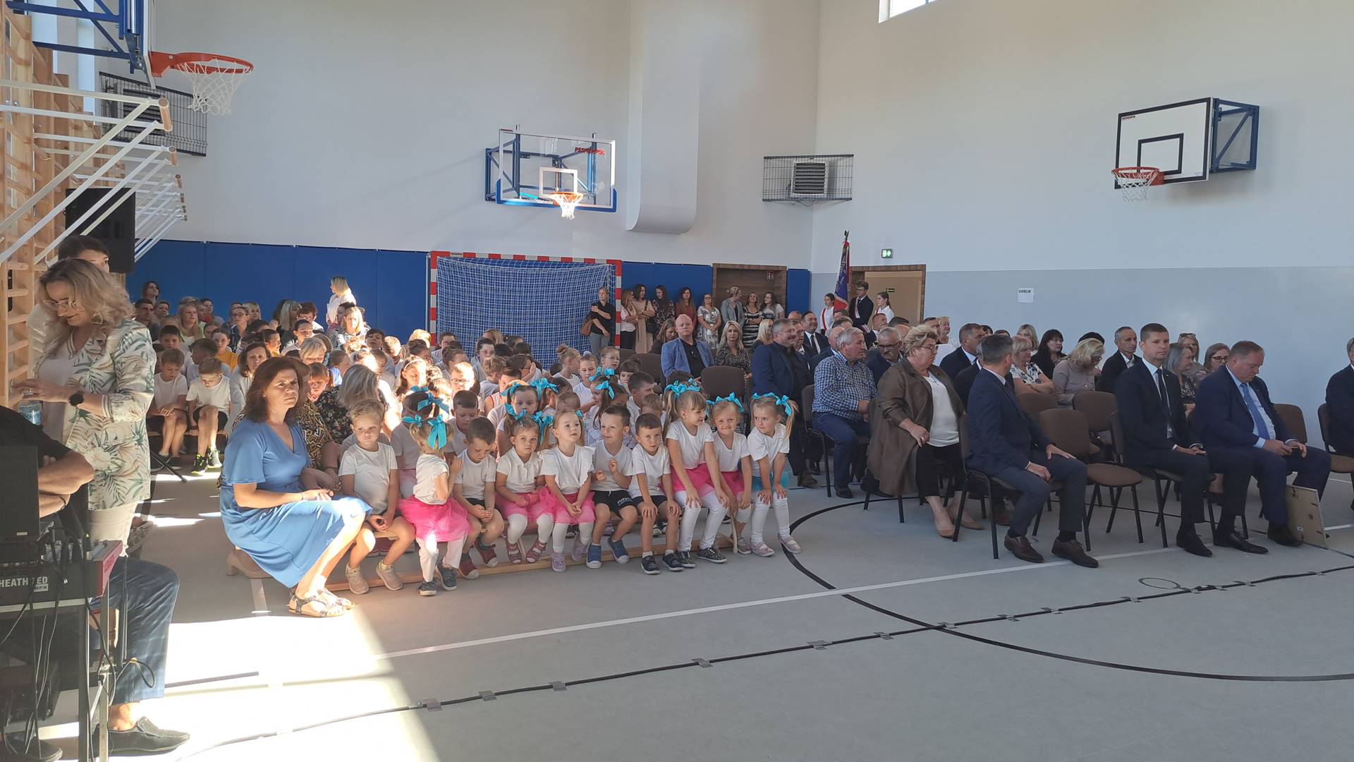 W Żarnowie otwarto nową salę gimnastyczną