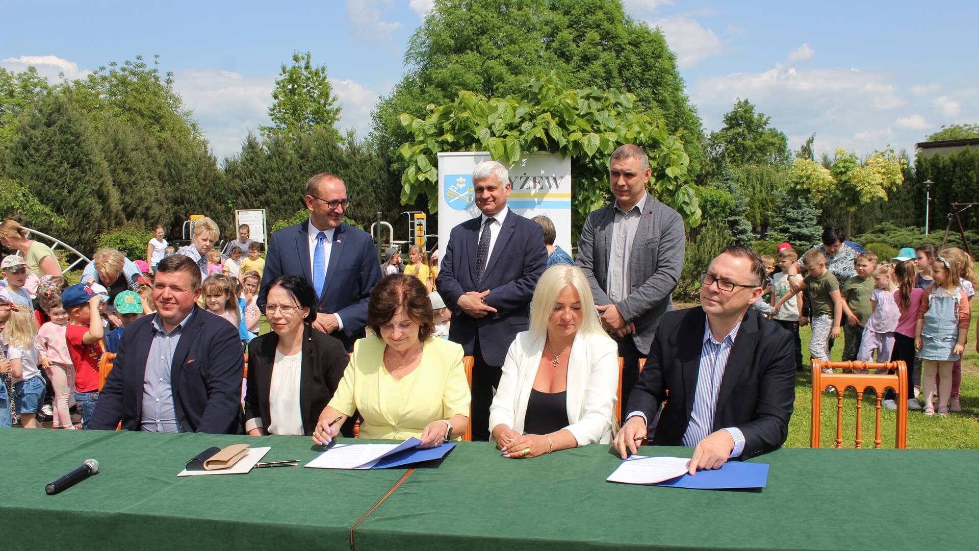 Podpisano umowę na budowę nowego przedszkola ze żłobkiem w Czyżewie