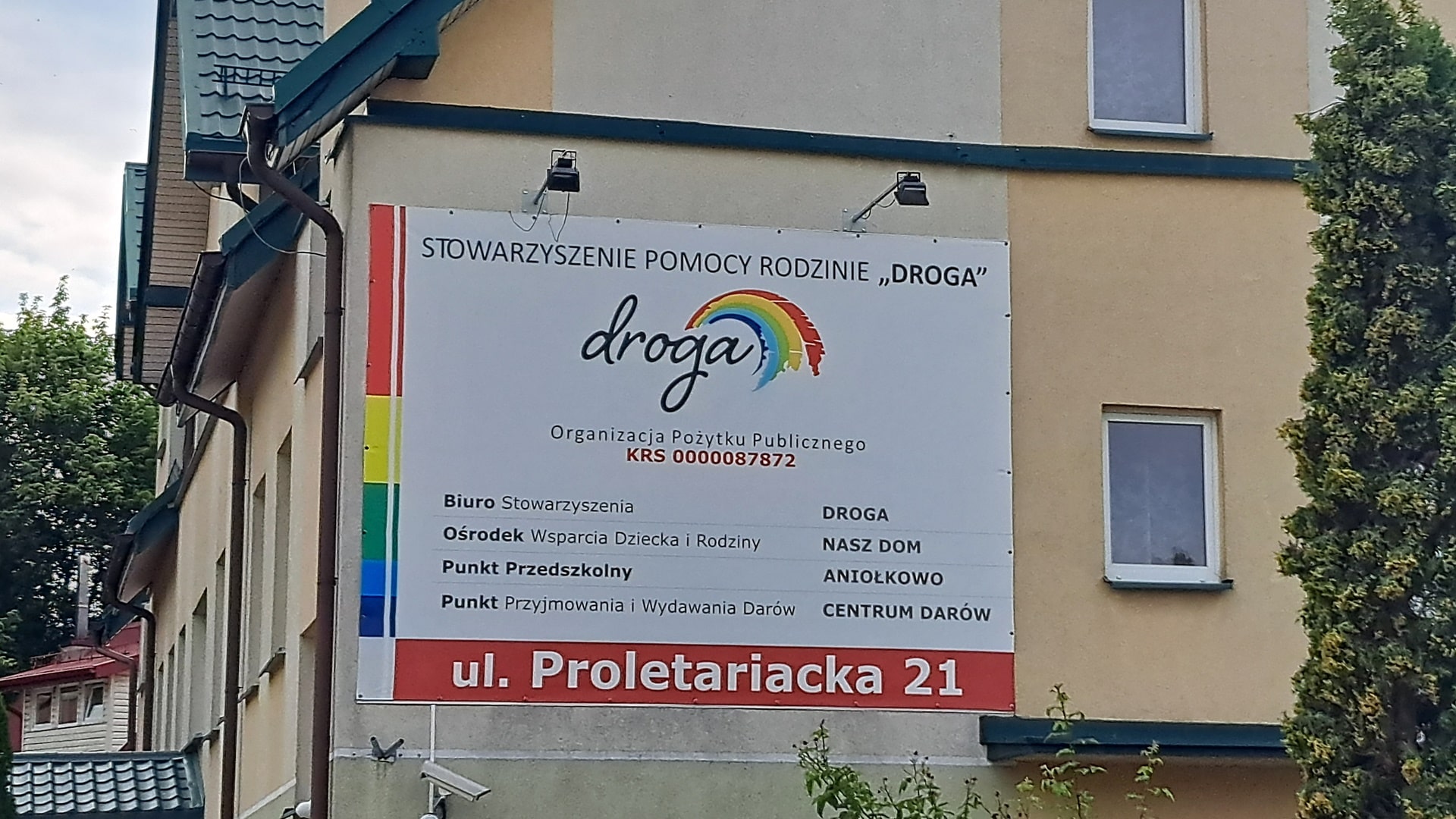 Przy białostockim stowarzyszeniu Droga działa Centrum Darów - potrzebujący mogą zgłosić się tam po pomoc