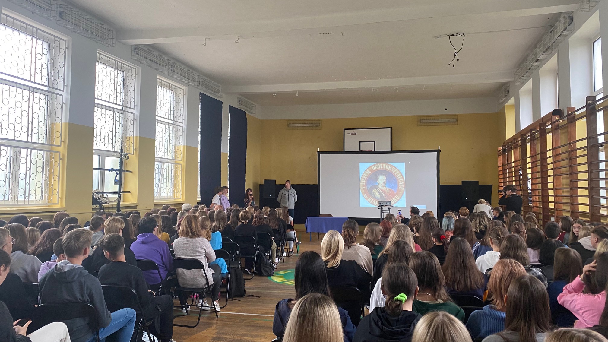 Szkolny Dzień Zdrowia w V LO w Białymstoku - z uczniami spotkał się Wojciech Nowicki