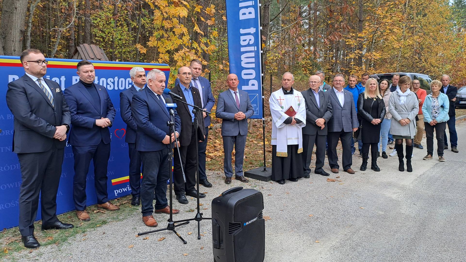 Koło Białegostoku oficjalnie otwarto drogę powiatową, która łączy trasy krajowe - numer 8 i 65