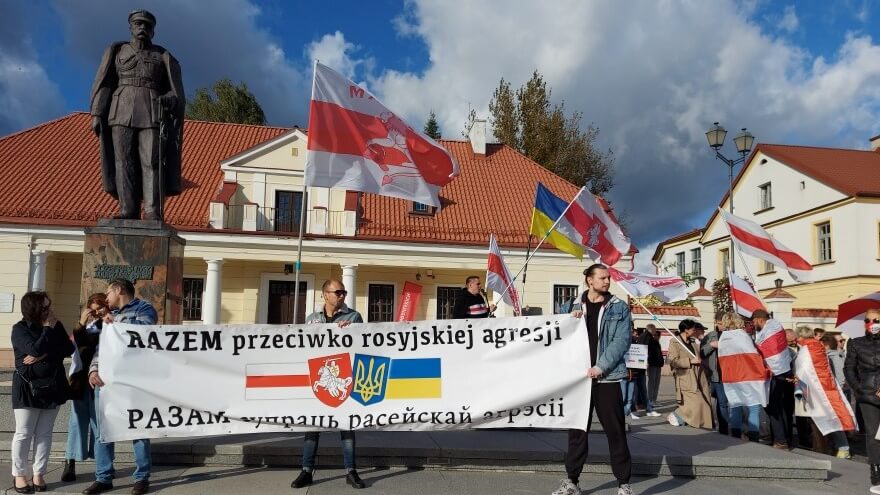 W Białymstoku Białorusini i Ukraińcy protestowali przeciwko dyktaturom Putina i Łukaszenki