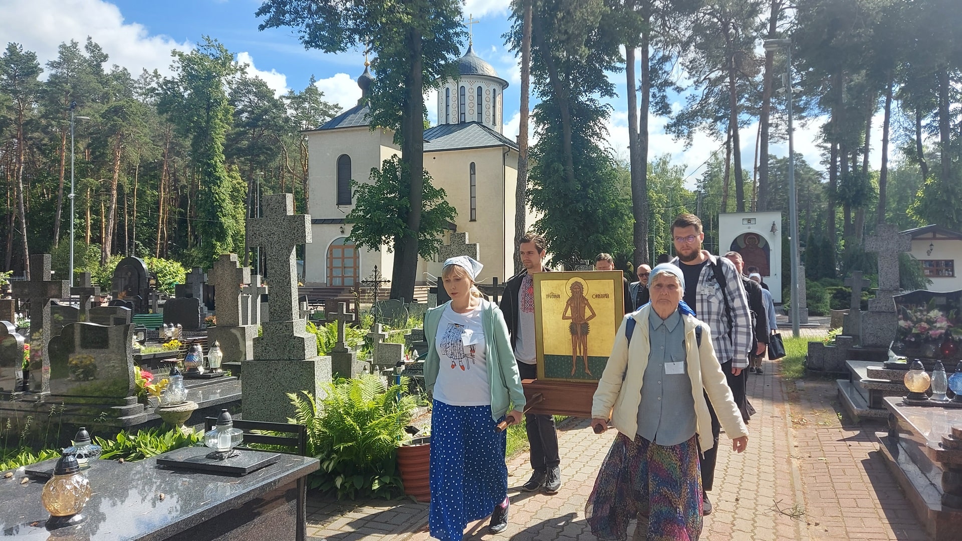 Wierni prawosławni wyruszyli na pielgrzymkę do Jabłecznej