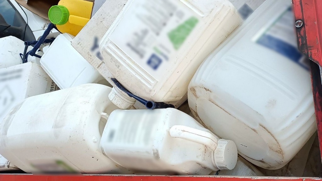 Nielegalny transport odpadów z substancjami chemicznymi zatrzymany przez KAS