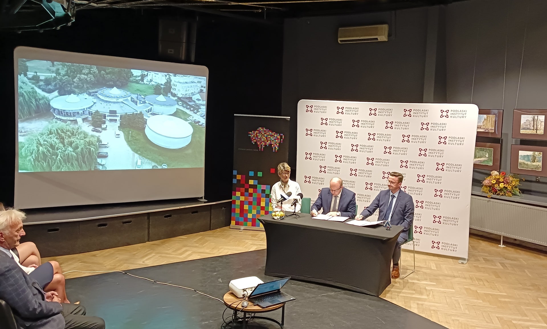 Białostockie Spodki oraz kamienica przy ul. Kilińskiego, należące do Podlaskiego Instytutu Kultury, czeka gruntowny remont