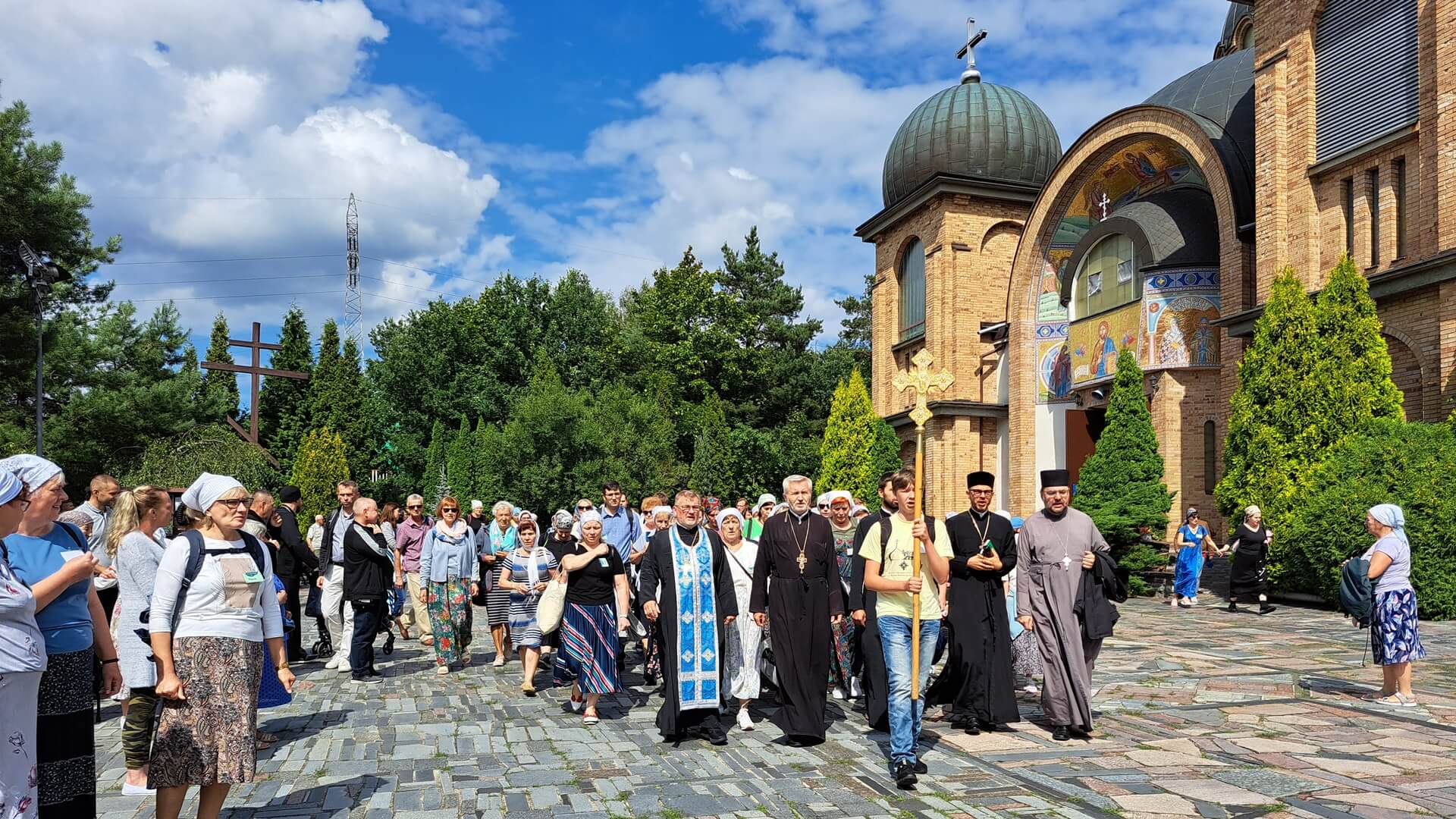 Prawosławni z Białegostoku wyruszyli na pielgrzymkę do Supraśla