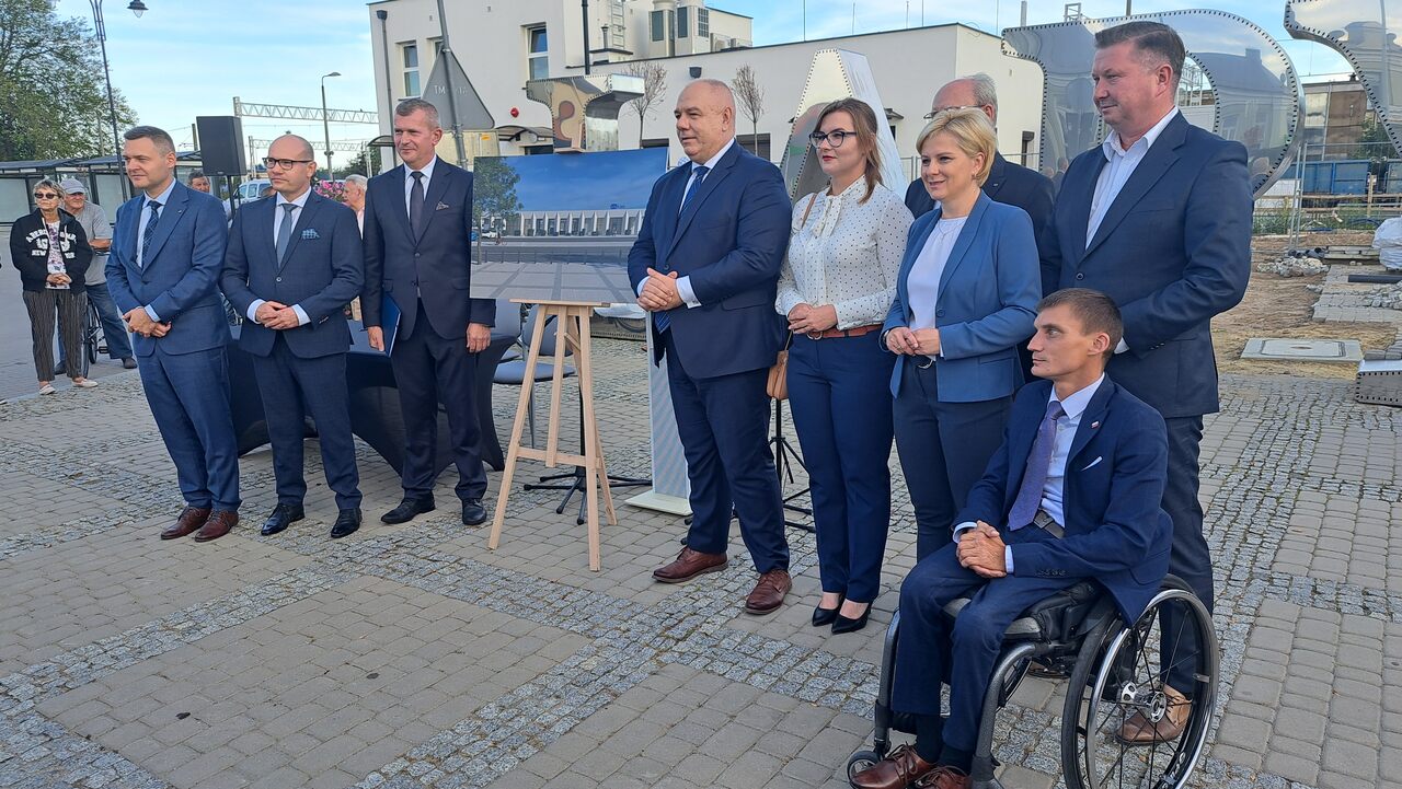 Do 2026 roku ma powstać nowy budynek dworca kolejowego w Łapach