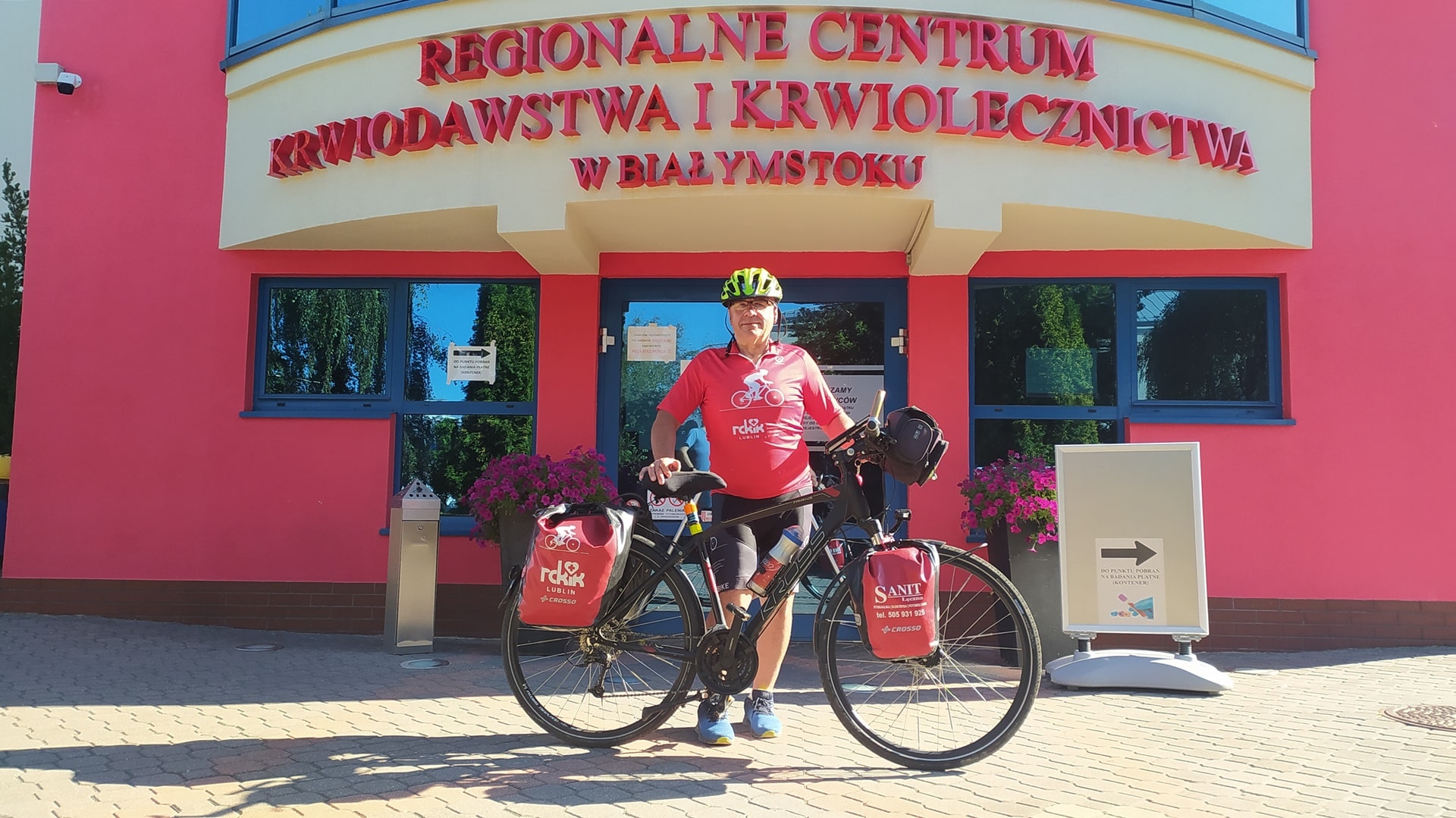 Promujący krwiodawstwo rowerzysta zawitał do Białegostoku