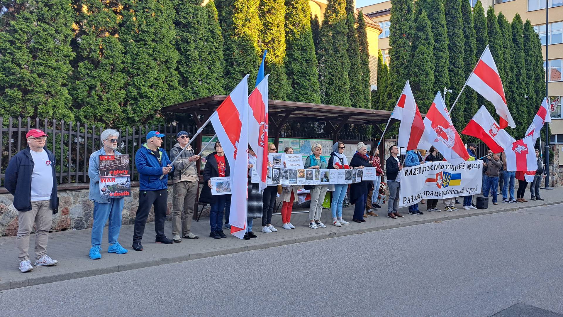 W Białymstoku Białorusini protestowali przeciwko faszyzmowi i wojnie w Ukrainie