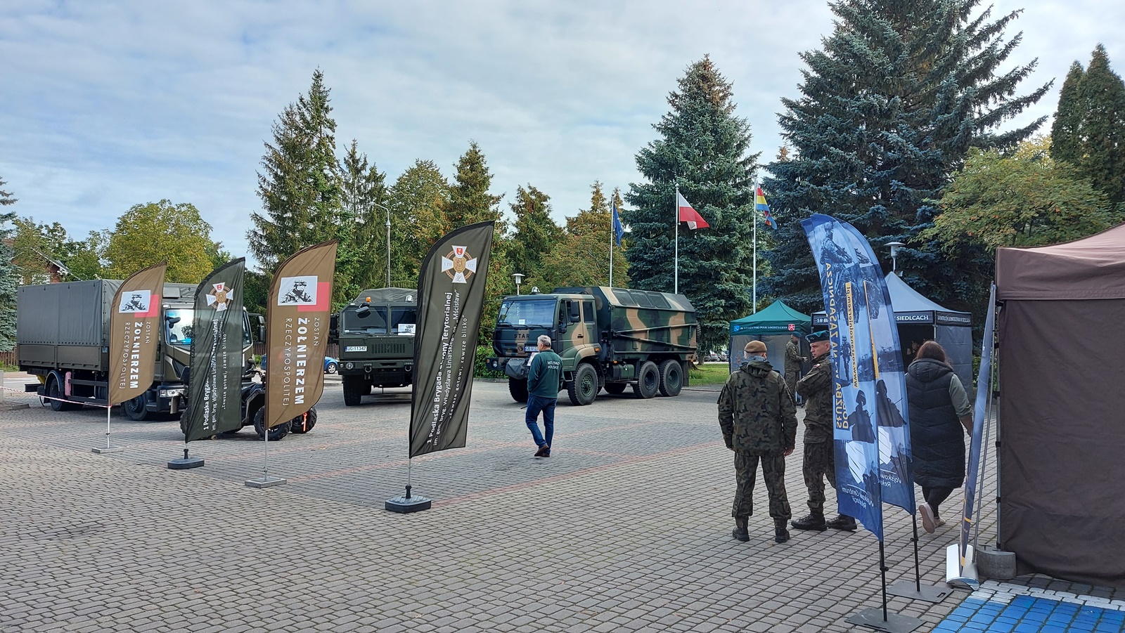 W Podlaskiem są cztery Wojskowe Centra Rekrutacyjne - chętni do służby mogą zgłaszać się do nich codziennie