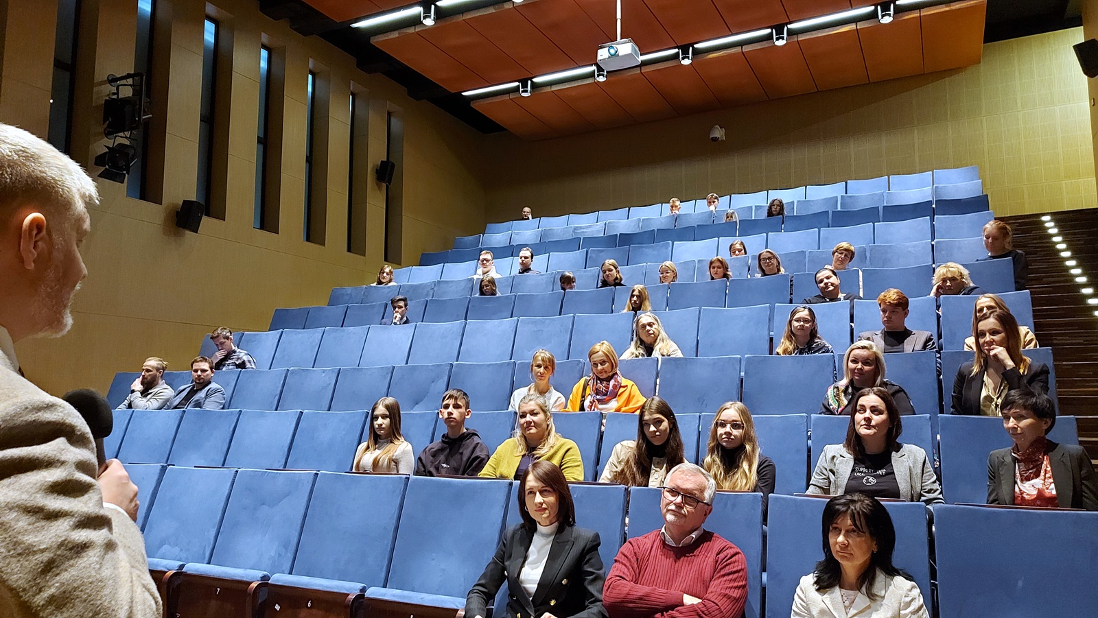 "Uczeń jako badacz, naukowiec i odkrywca" - program tutorski UwB