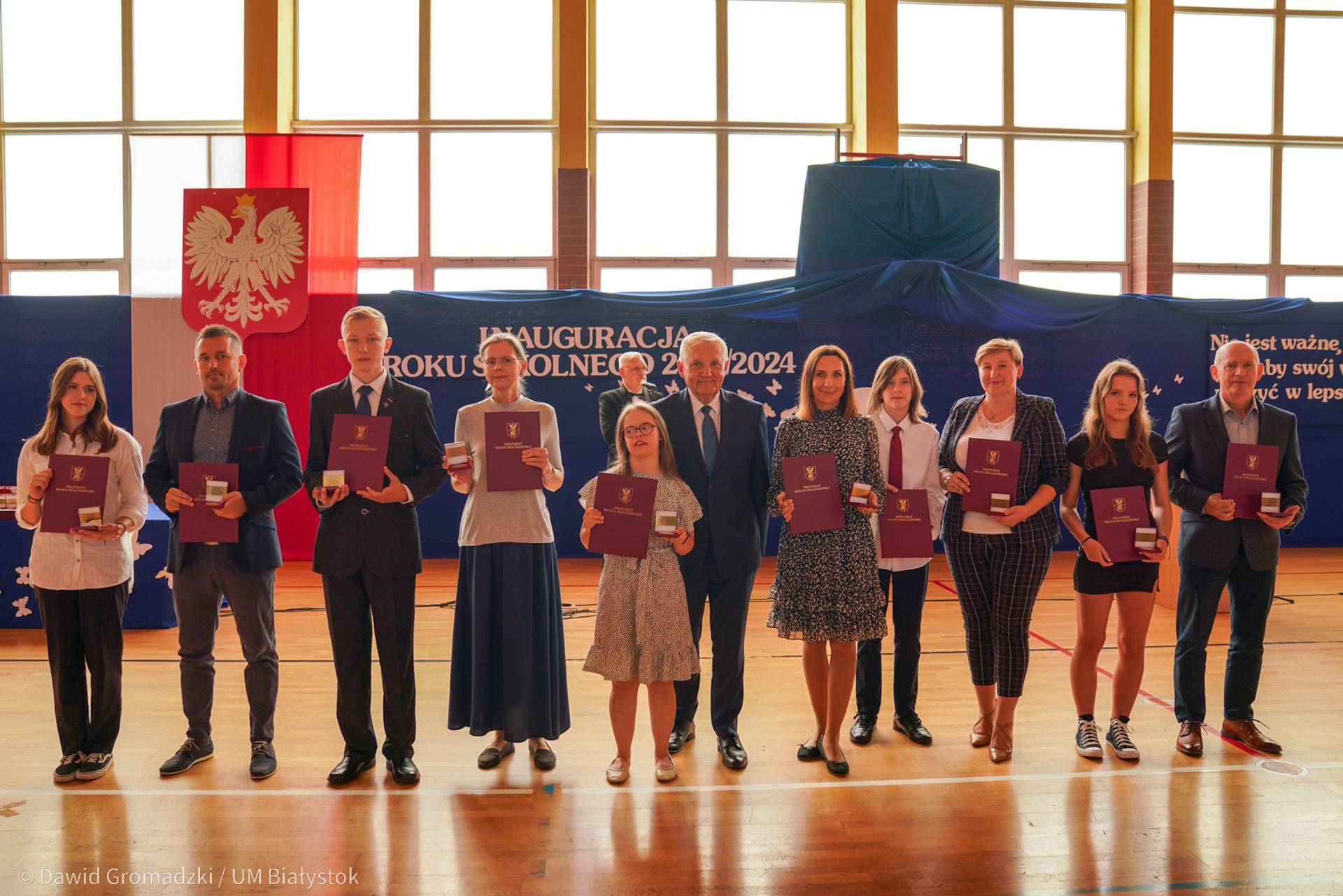 W Szkole Podstawowej nr 49 w Białymstoku wręczono medale za pilność