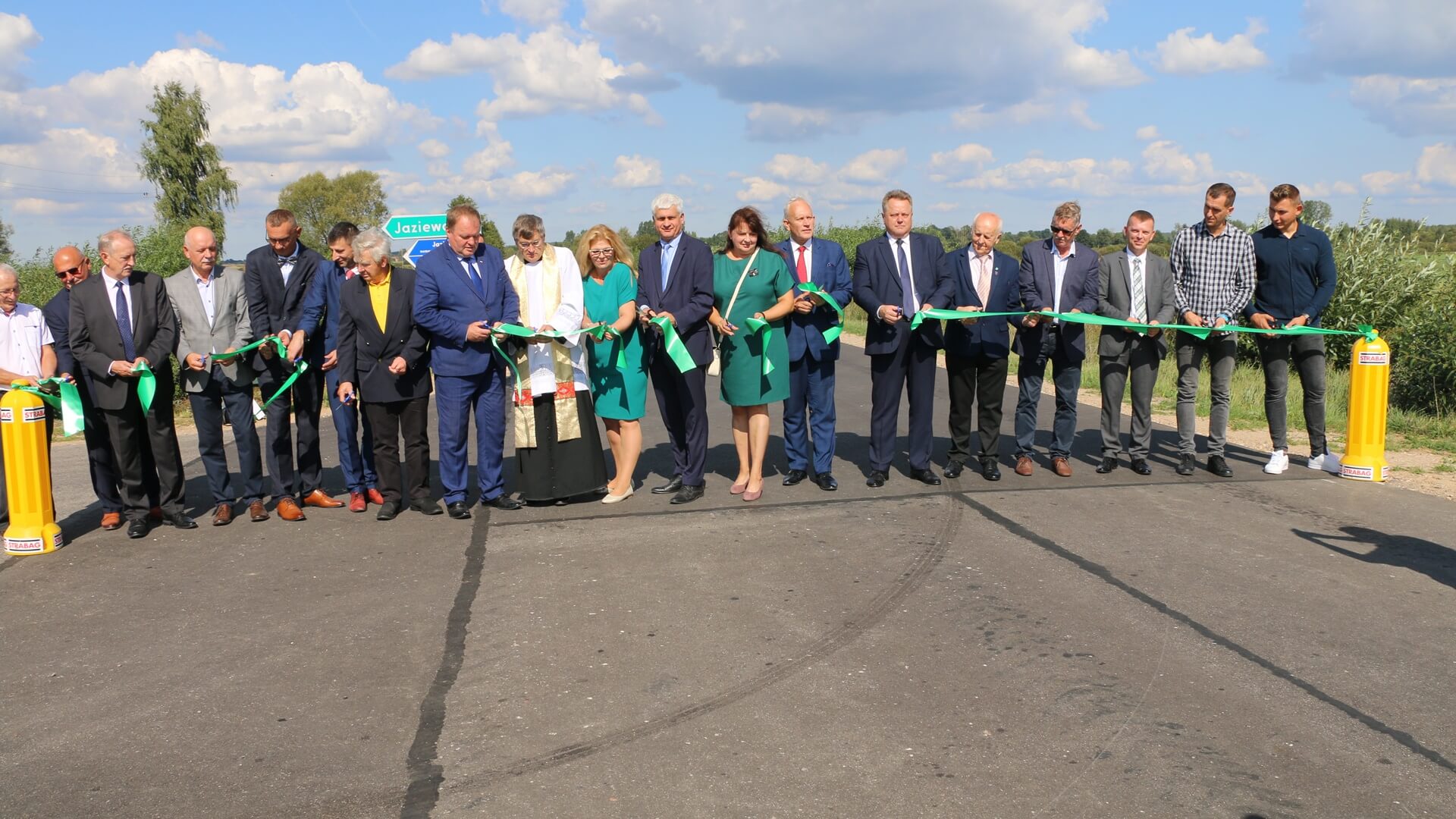 Przebudowana droga z Białobrzeg do Sztabina jest już otwarta