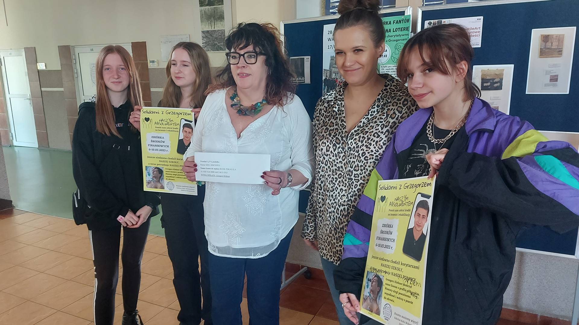 "Grzesiu, obudź się na wiosnę" - uczniowie zbierają pieniądze na rehabilitację kolegi w śpiączce