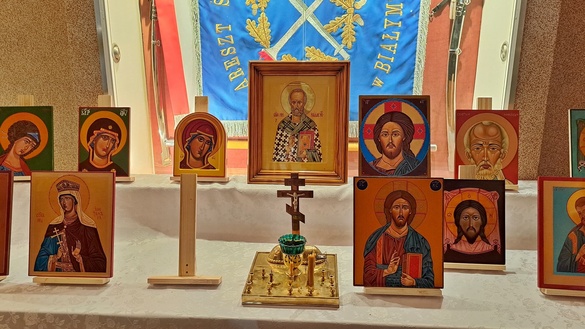 Osadzeni z Aresztu Śledczego w Białymstoku zaprezentowali napisane przez nich ikony