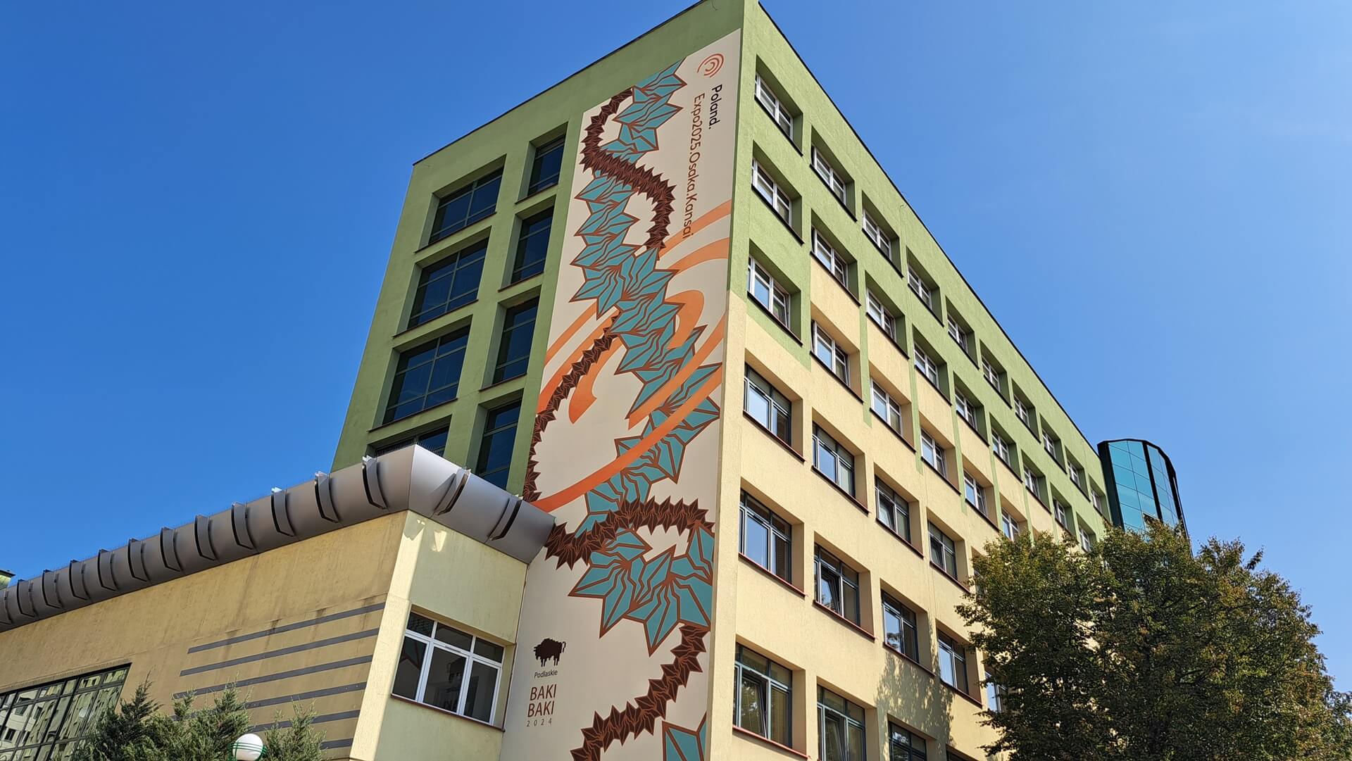 Mural na ścianie Urzędu Marszałkowskiego promuje EXPO w Osace