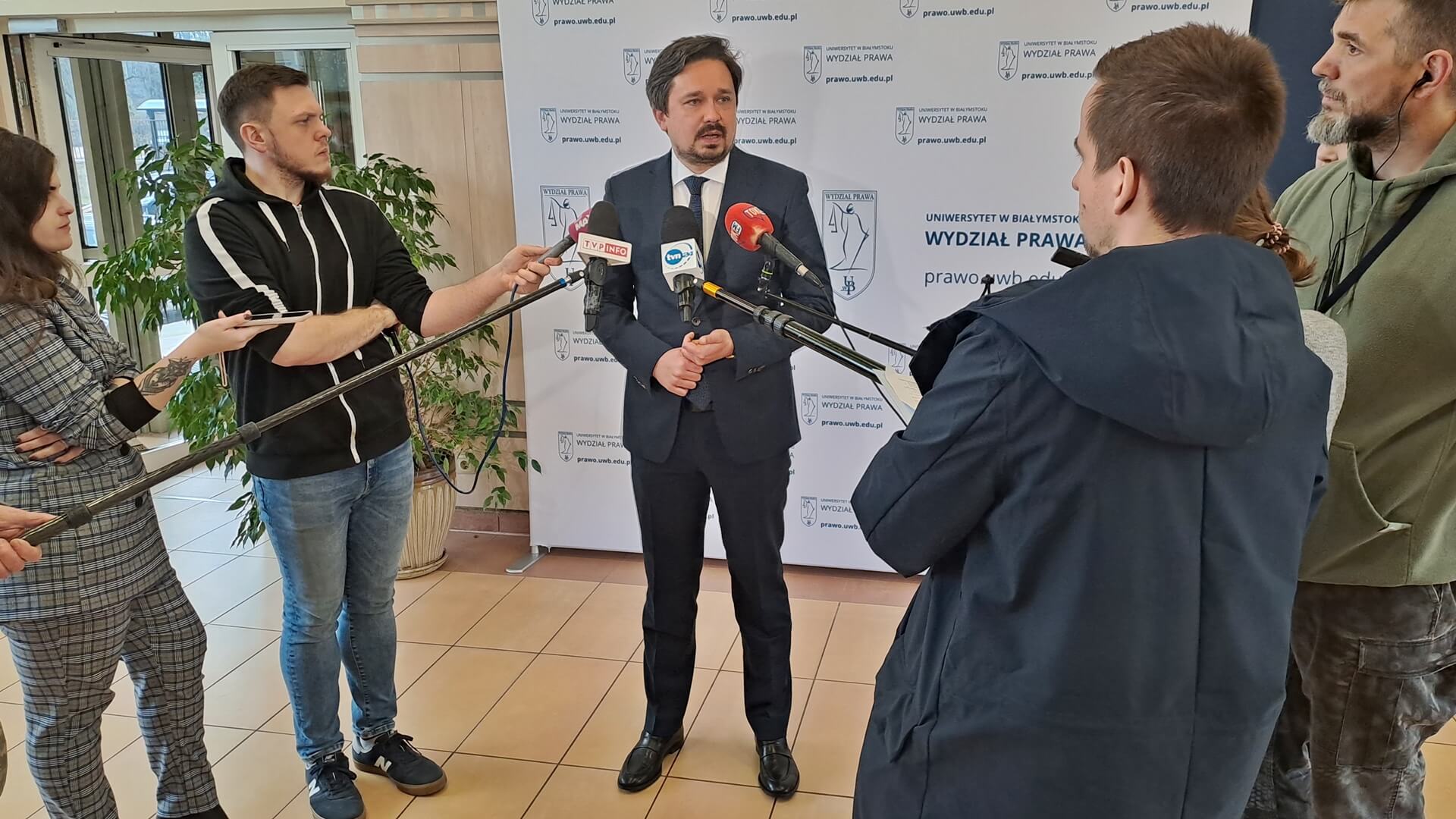 Rzecznik Praw Obywatelskich apeluje do pracodawców, by zatrudniali też osoby z niepełnosprawnościami