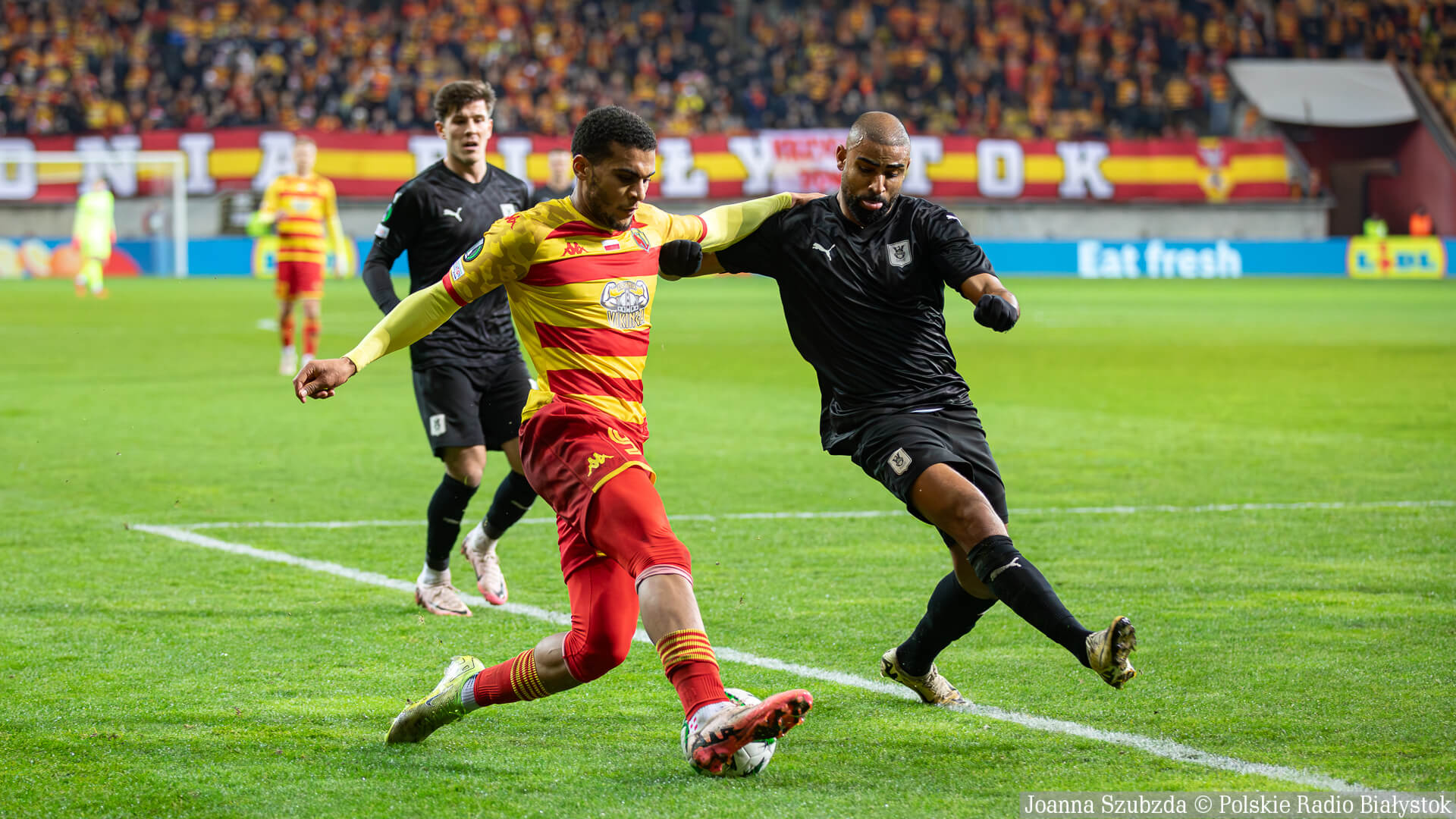 Jagiellonia Białystok remisuje z Olimpiją Lublana i wypada z pierwszej ósemki Ligi Konferencji [zdjęcia]