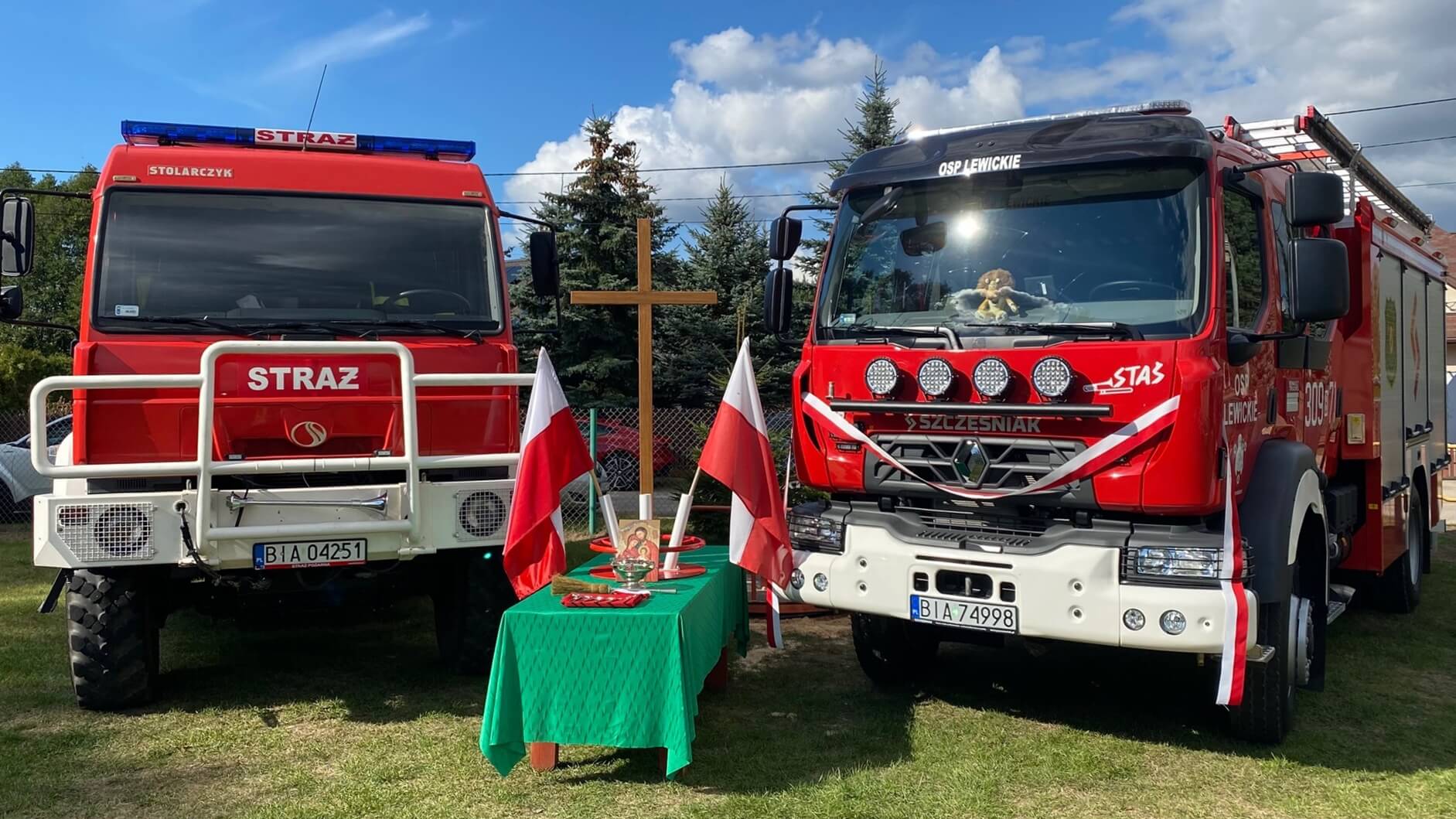Strażacy ochotnicy z jednostki w Lewickich dostali nowy wóz ratowniczo-gaśniczy