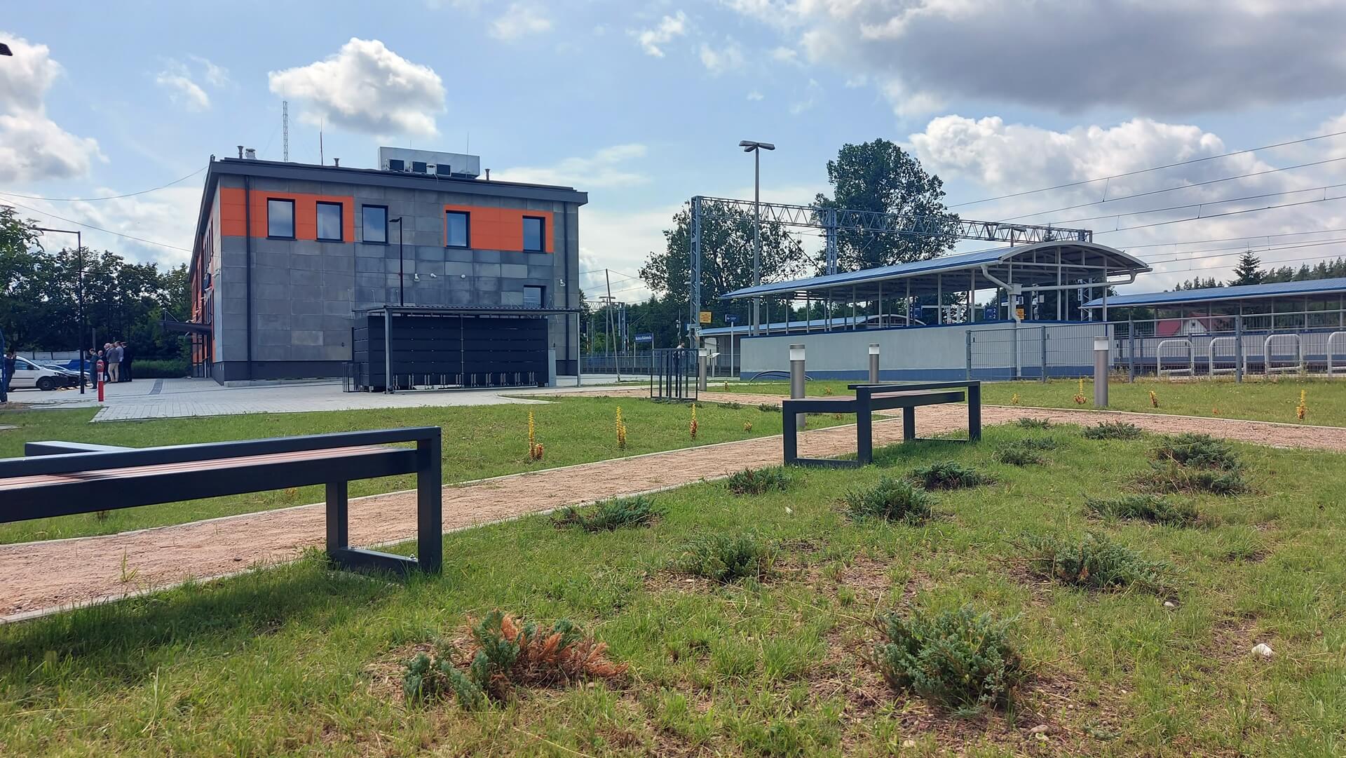 Nowy dworzec kolejowy w Kuźnicy - w budynku będzie też SG i KAS [zdjęcia]