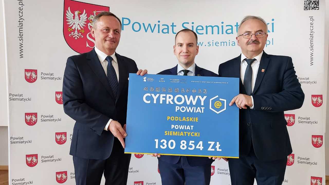 Ponad 2 mln zł na cyfryzację dla powiatów województwa podlaskiego