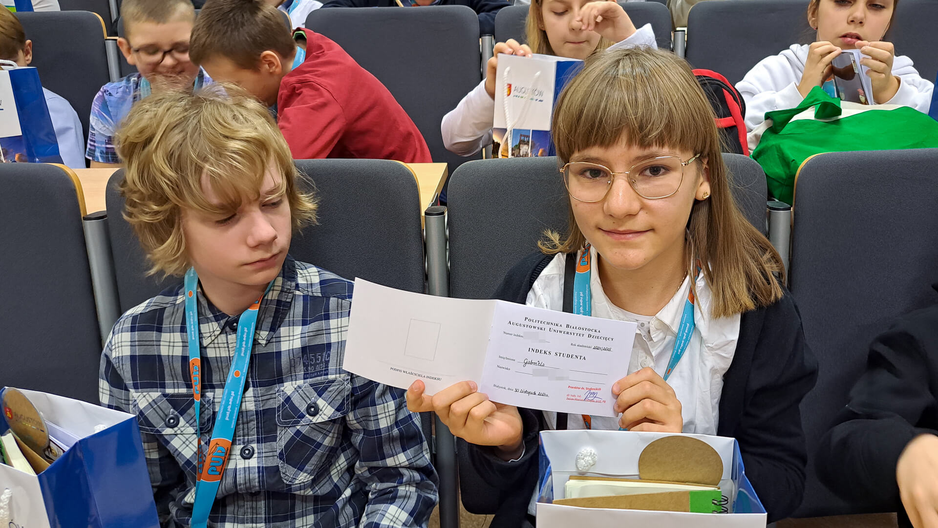 Ponad 240 uczniów rozpoczęło naukę na Podlaskim Uniwersytecie Dziecięcym w Białymstoku [zdjęcia]