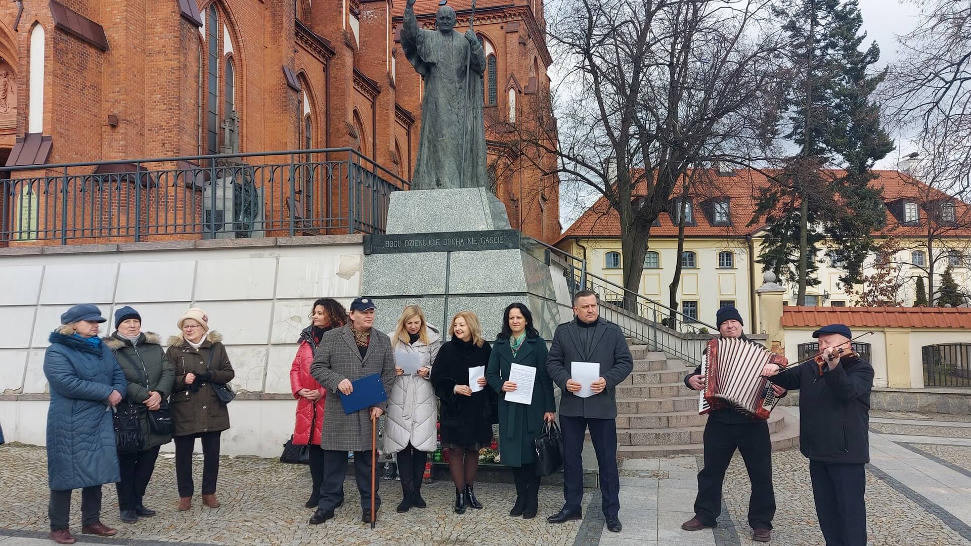 Białostoccy radni PiS wystosowali apel w obronie Jana Pawła II