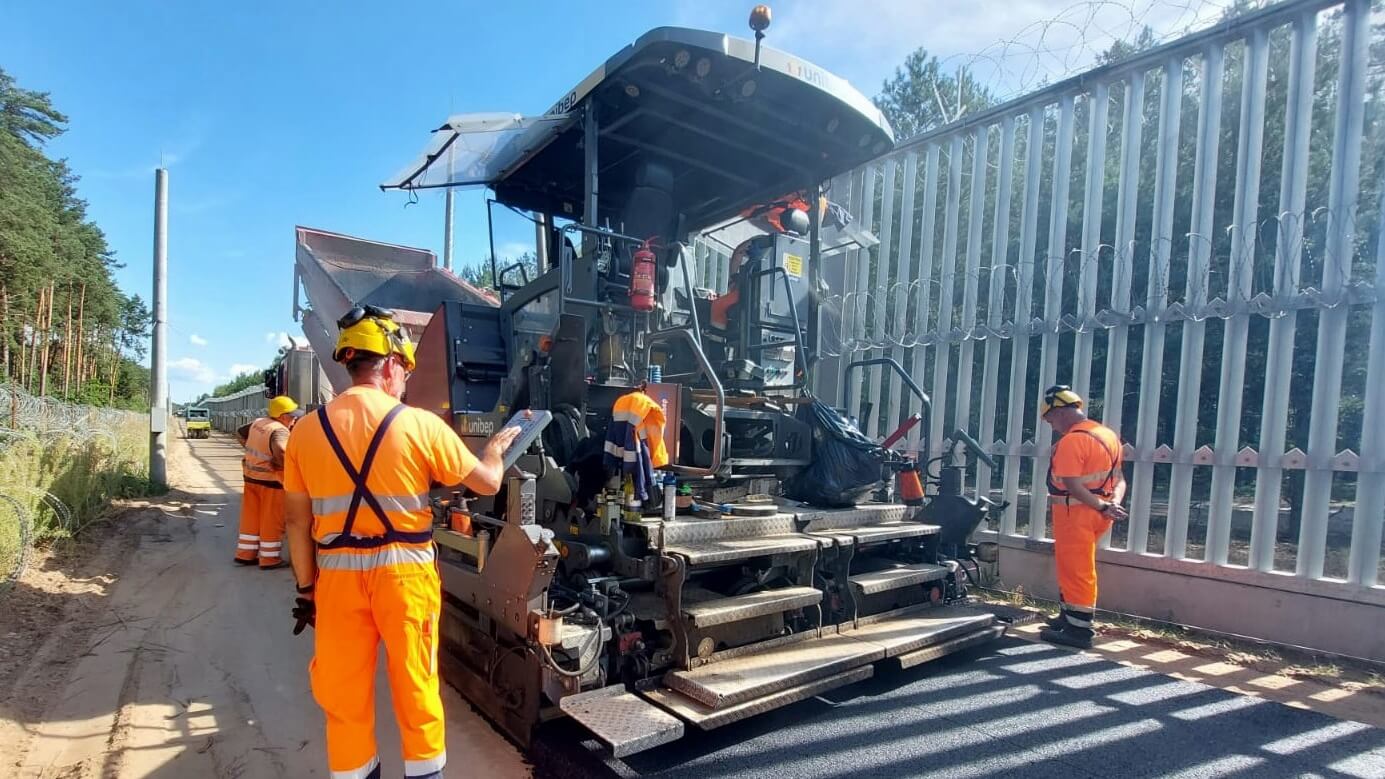 Straż Graniczna szybciej zareaguje - powstaje asfaltowa droga przy granicy z Białorusią