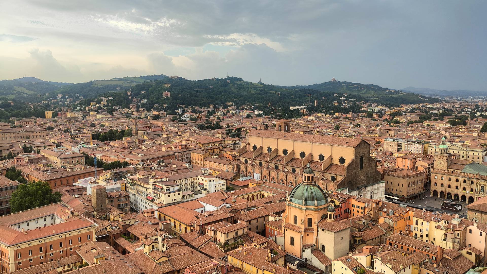 Ambasada RP ostrzega przed złodziejami: ty jesteś na wakacjach, oni są w pracy!