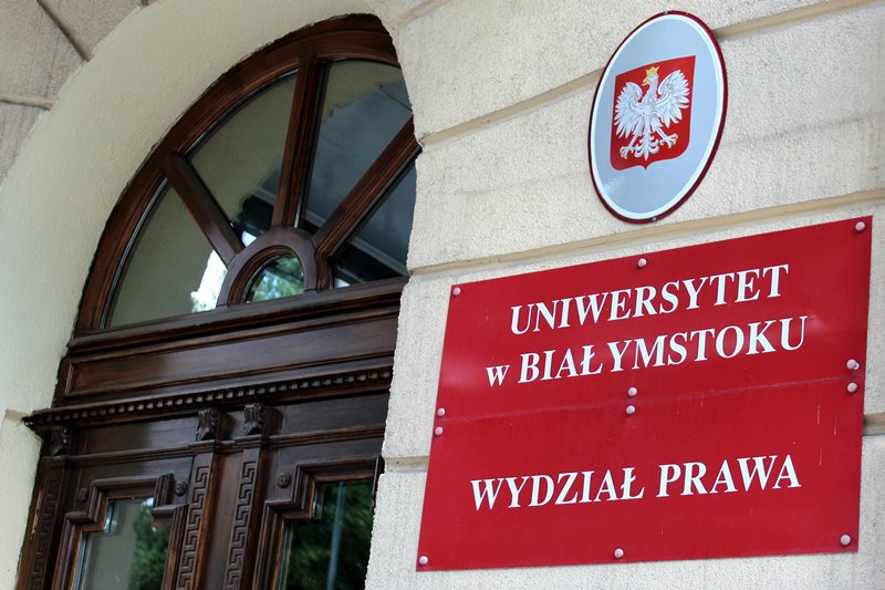 Kilkunastu studentów i doktorantów z Polski i Białorusi rozpoczyna wspólne wykłady z zakresu prawa w Białymstoku