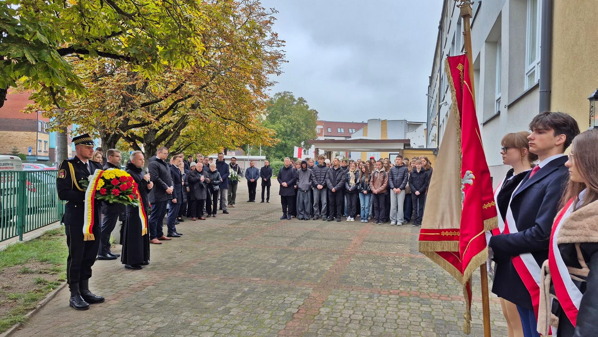 20. rocznica katastrofy pod Jeżewem. Zginęło 10 maturzystów