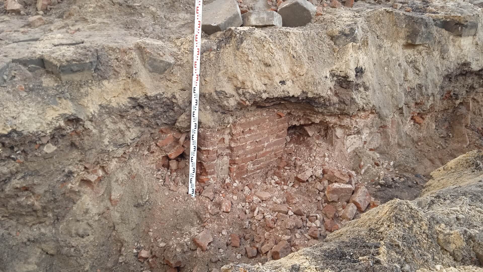 Cenne odkrycia archeologiczne w okolicy Pałacu Branickich