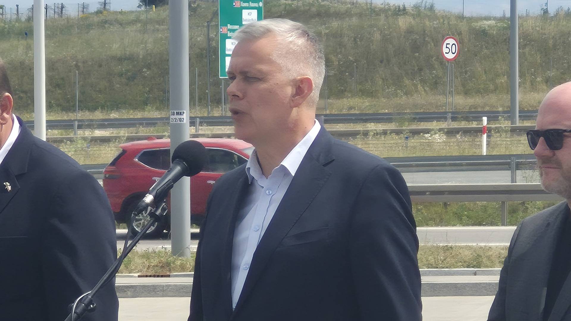 Wracają kontrole graniczne. 1800 funkcjonariuszy w gotowości