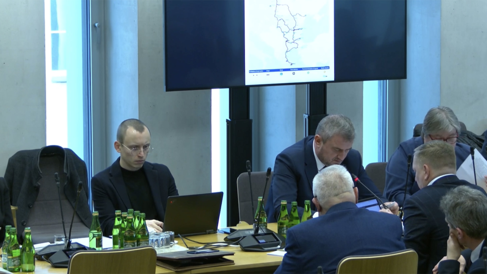 Burzliwe obrady komisji infrastruktury w sprawie S8 i S16