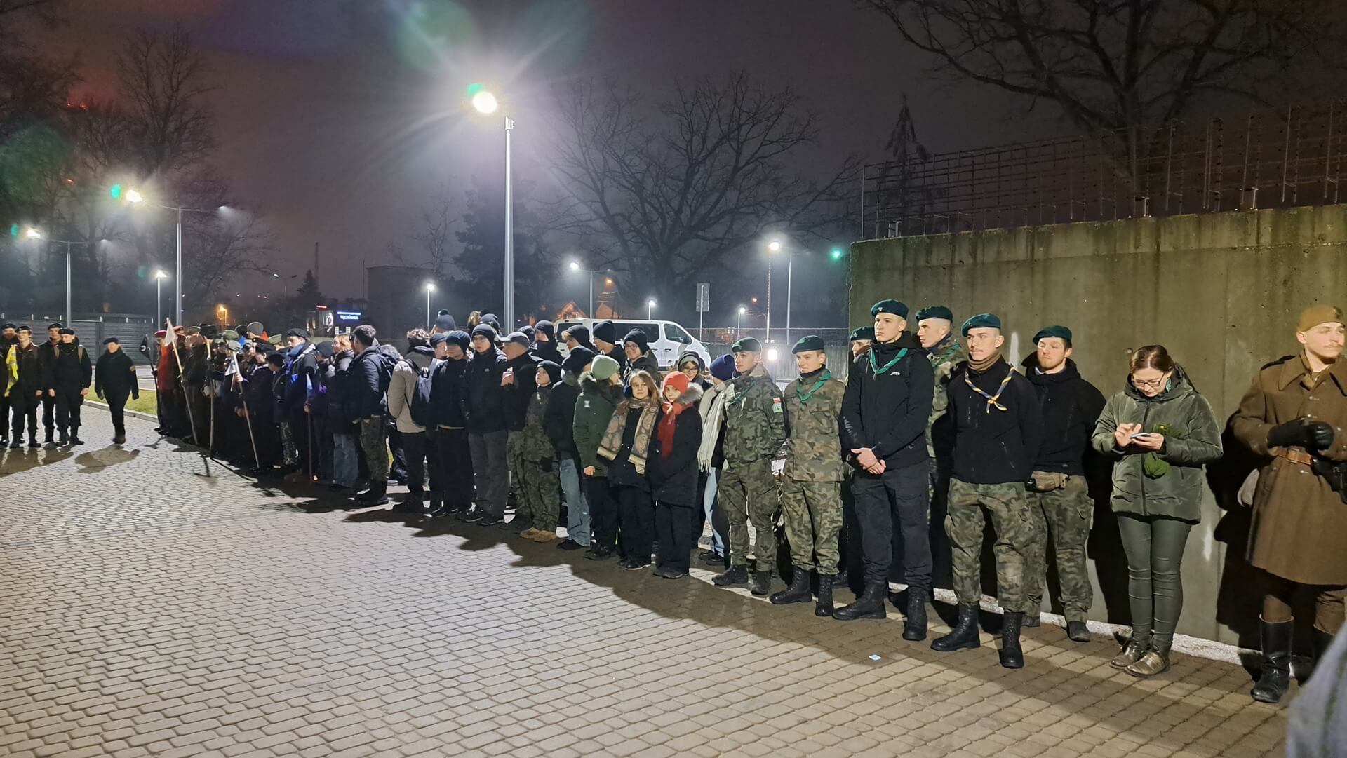 Ok. 200 harcerzy bierze udział w X nocnym marszu "Wilcze Tropy"