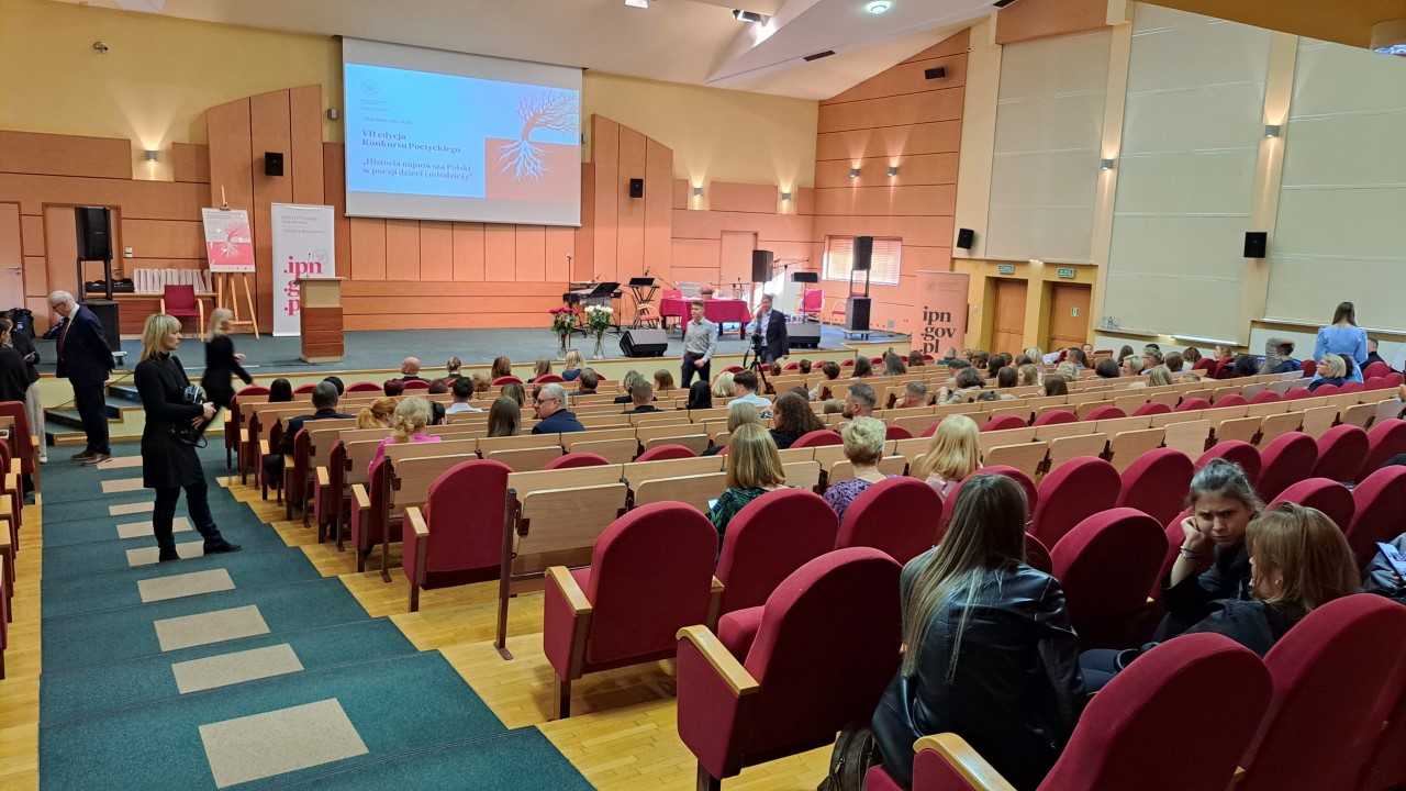 IPN nagrodził autorów najlepszych prac w konkursie „Historia najnowsza Polski w poezji dzieci i młodzieży”